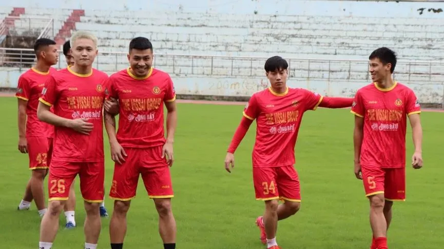 HAGL đôn 5 cầu thủ trẻ lên đội 1 - CLB CAND tiếp tục nhận được sự viện trợ từ HAGL