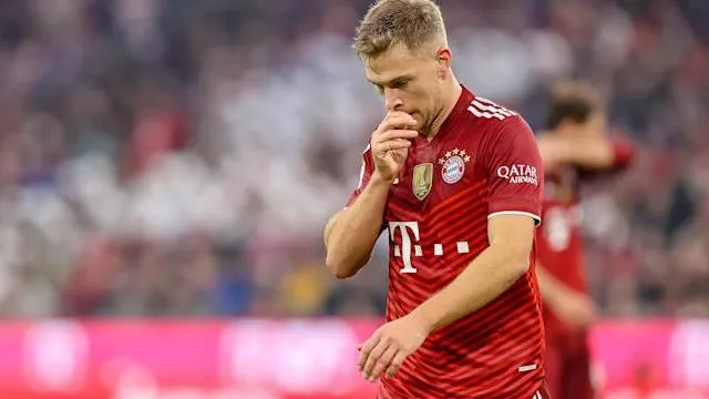 Kimmich nghỉ hết năm vì Covid-19