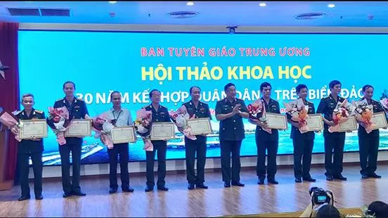 30 năm kết hợp quân – dân – y trên biển, đảo