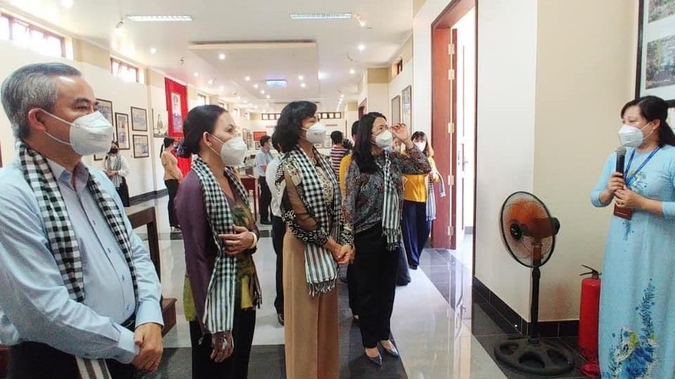 Phát triển nhân lực chất lượng cao ngành du lịch TPHCM trong tình hình mới