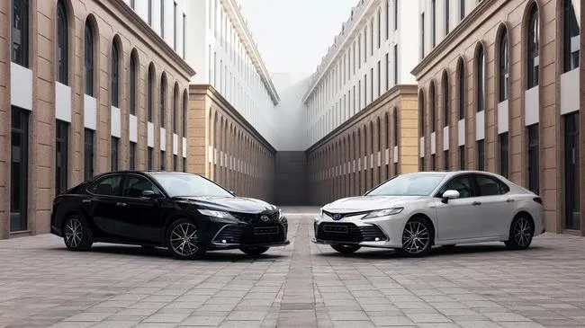 Ô tô mới ra mắt 17/12: Toyota Camry 2022