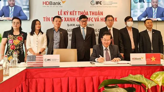 HDBank, IFC ký kết hợp tác 70 triệu USD, thúc đẩy chống biến đổi khí hậu tại Việt Nam