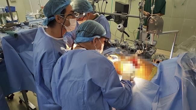 Lần đầu tiên thực hiện bắt 2 cầu mạch vành tại KV phía Nam