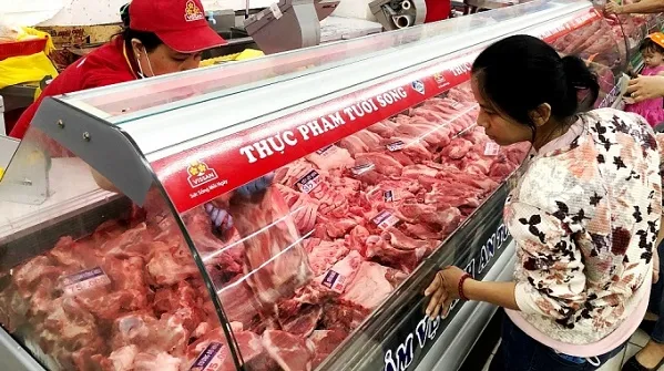 Giá heo hơi hôm nay 1/1/2022: Vài nơi giảm 1.000 - 2.000 đồng/kg