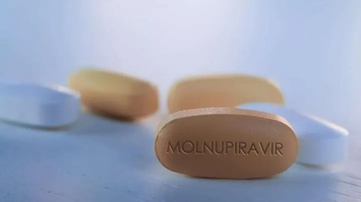 Tin nóng sáng 6/1/2022: Bộ Y tế xem xét cho phép lưu hành 3 loại thuốc chứa Molnupiravir
