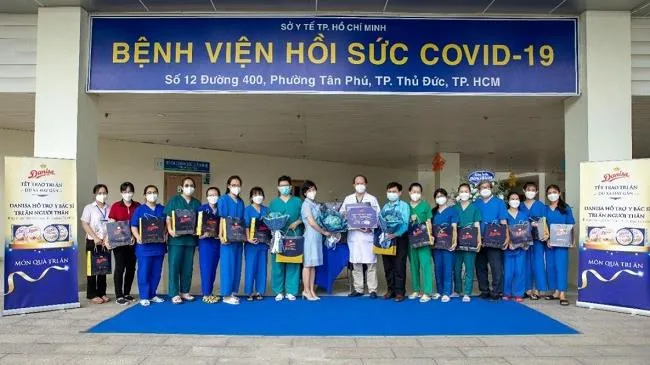 Tri ân bác sĩ tuyến đầu dịp Tết 2022