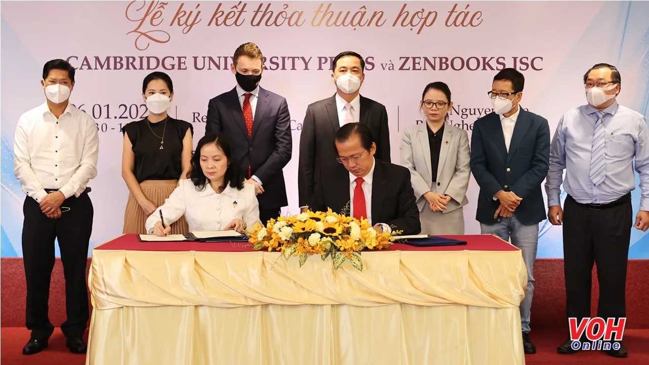 Ký kết hợp tác chiến lược trong lĩnh vực xuất bản