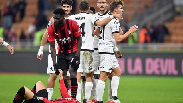 Serie A 18/1: Milan bất ngờ thua ngược