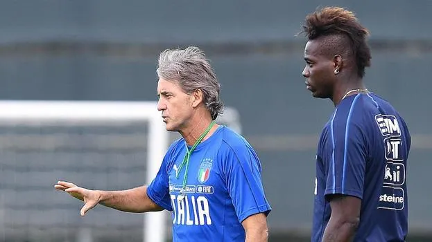 Tin tức bóng đá hôm nay 25/1: Balotelli trở lại ĐT Italia