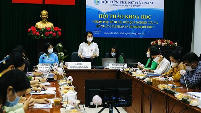 Cơ hội việc làm bền vững cho lao động nữ di cư - Cần thêm giải pháp hỗ trợ