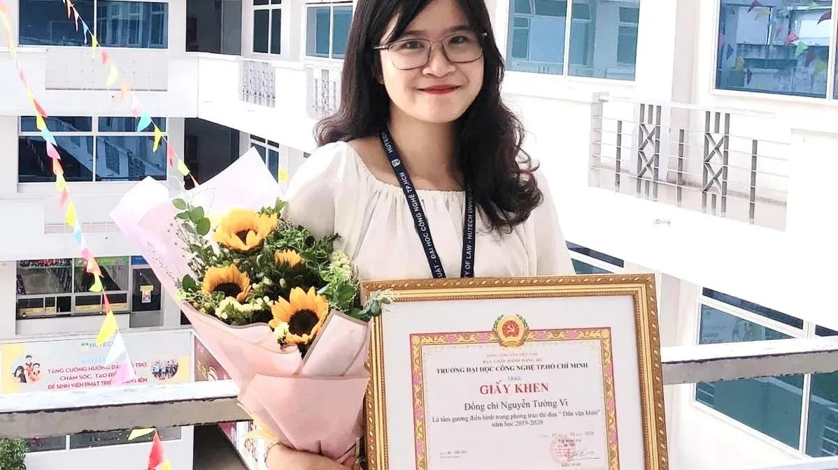 Cô sinh viên “5 tốt” và niềm tự hào khi trở thành Đảng viên