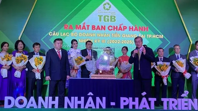 Liên kết doanh nhân – phát triển quê hương