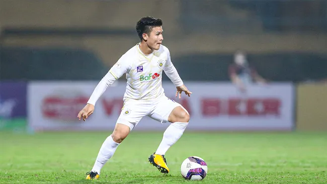Tin V-League 22/3: Hà Nội FC thông báo chính thức về Quang Hải
