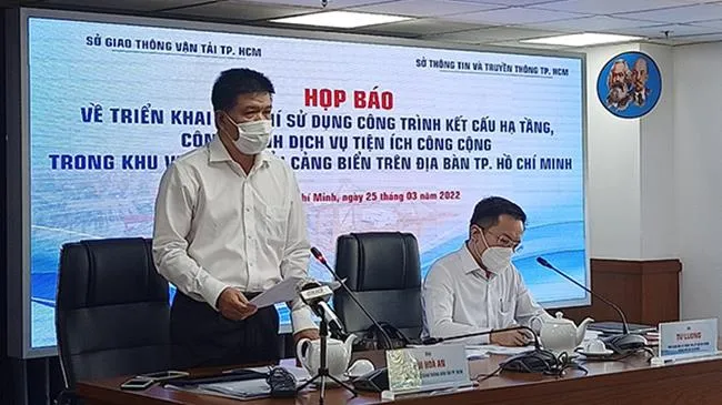 Từ 1/4/2022, TPHCM triển khai thu phí cảng biển không dùng tiền mặt