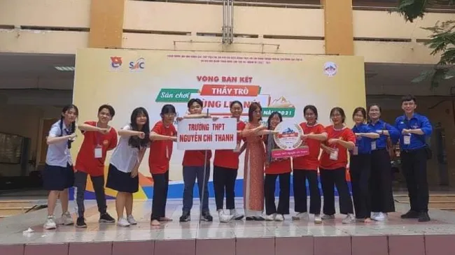 Vòng bán kết Sân chơi “Thầy trò cùng leo núi”