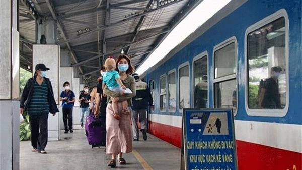 Đường sắt chạy lại đôi tàu SE3/SE4 giữa Hà Nội - TPHCM