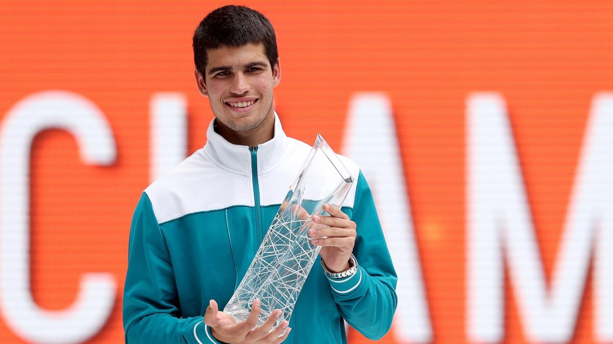 Tin tennis 4/4: Alcaraz vô địch đơn nam Miami Open 2022