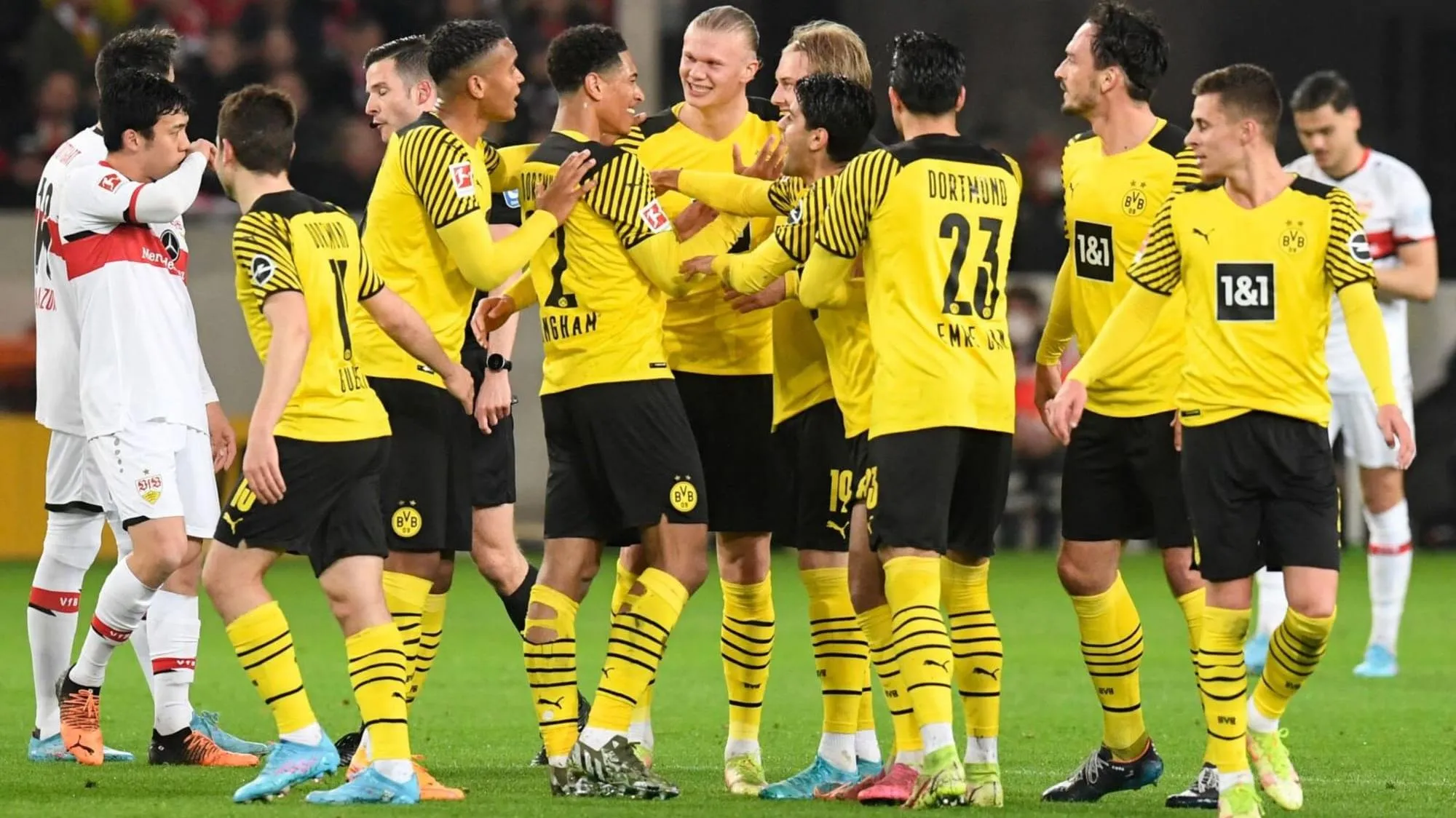 Bundesliga 9/4/2022: Dortmund thu hẹp khoảng cách với Bayern