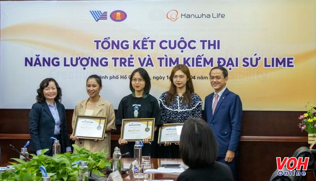 Lễ công bố ba đại sứ xuất sắc từ cuộc thi viết “Năng lượng trẻ - Tìm kiếm Đại sứ LIME”