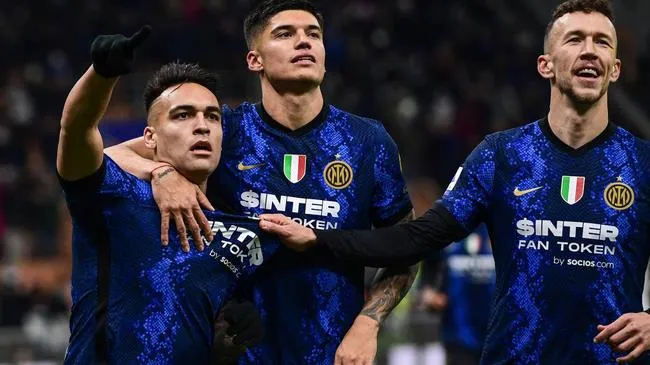 Kết quả Serie A 16/4: Inter và Milan bám đuổi sát sao trên BXH