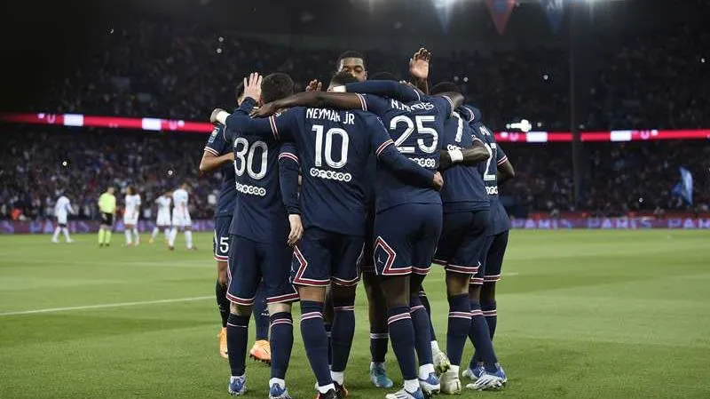 Ligue 1 ngày 18/4: PSG tạo khoảng cách 15 điểm với Marseille