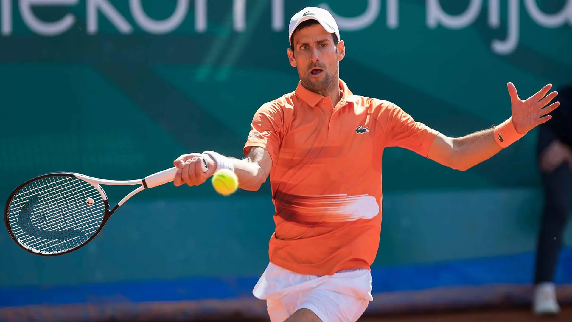 Tin tennis 24/4: Djokovic ngược dòng vào chung kết Serbia Open