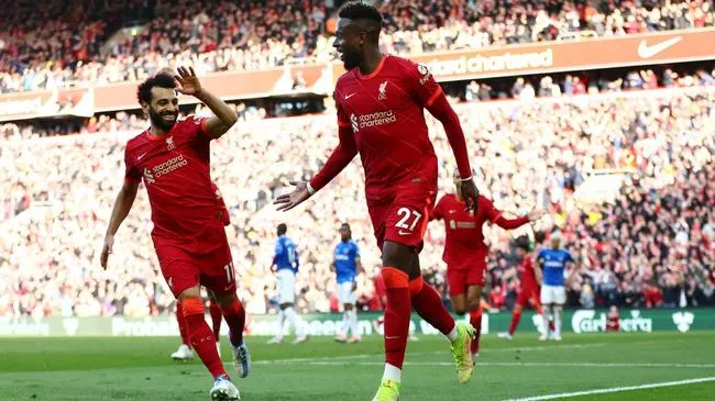 Kết quả Ngoại hạng Anh 25/4: Liverpool tiếp tục bám đuổi Man City