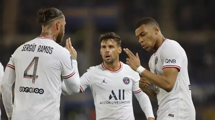 Kết quả Ligue 1 ngày 30/4: PSG đánh rơi chiến thắng trước Strasbourg