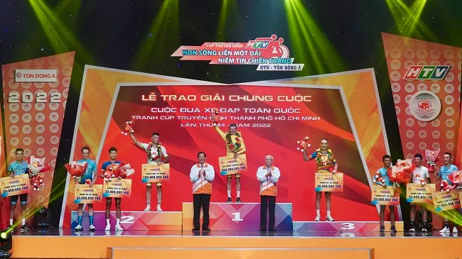 TPHCM thắng lớn giành Cúp vô địch đồng đội, Igor Frolov đoạt áo vàng lẫn áo đỏ chung cuộc