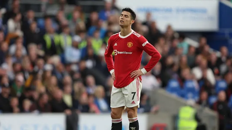 Premier League 8/5: Không có vé Cúp C1, cầu thủ MU bị giảm lương