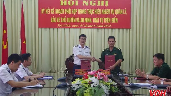 Ký kết kế hoạch phối hợp thực hiện nhiệm vụ quản lý, bảo vệ chủ quyền và an ninh trật tự trên biển
