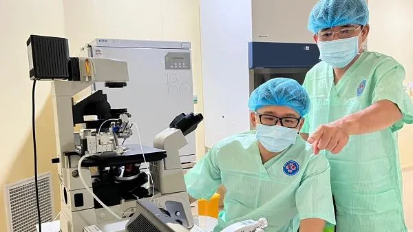 Hai ca thụ thai thành công bằng quy trình ROSI đầu tiên tại Việt Nam