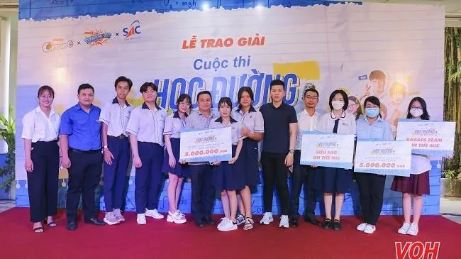 Tổng kết và trao giải cuộc thi “Học đường On the Mic”