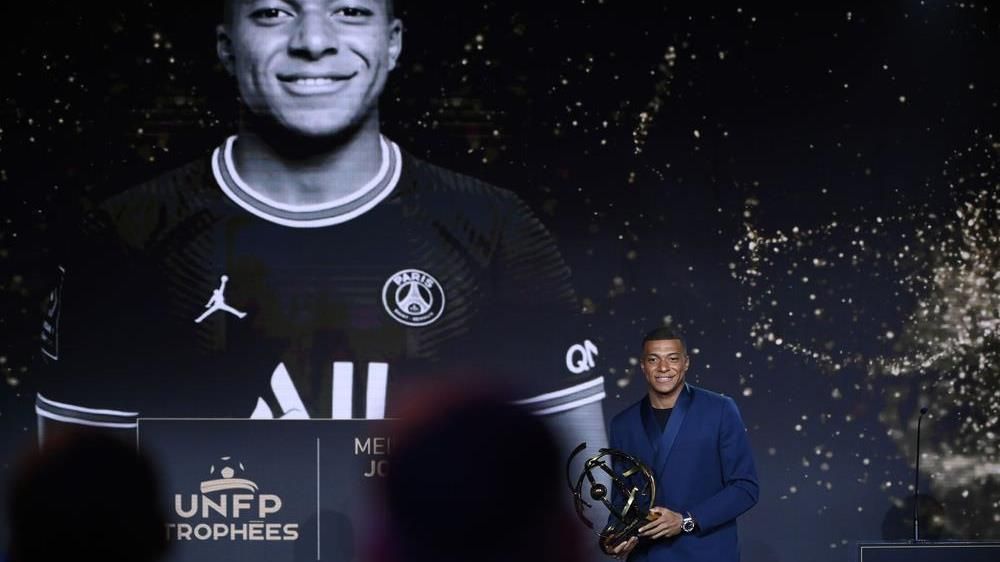 Ligue 1: Mbappe lần thứ 3 đoạt danh hiệu Cầu thủ xuất sắc nhất