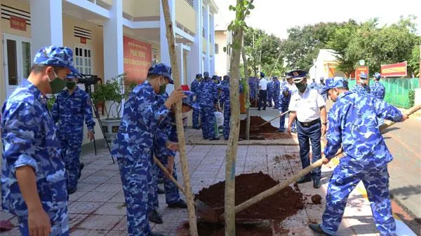 Cảnh sát biển 3 phát động trồng cây đời đời nhớ ơn Bác Hồ