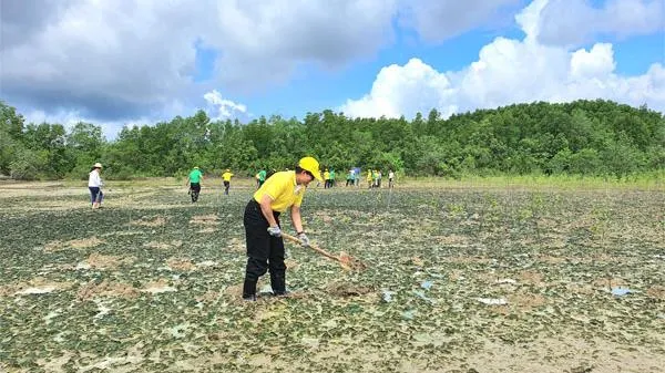 VWS hưởng ứng “Tết trồng cây đời đời nhớ ơn Bác Hồ”