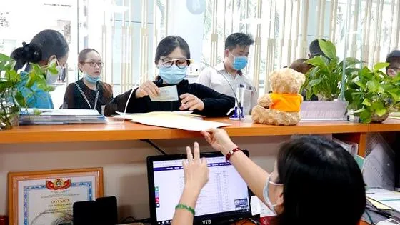 Tin nóng trưa 25/5: Học phí đại học tăng vọt trong năm tới