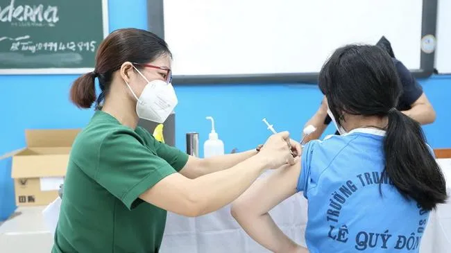 Tin nóng chiều 26/5: Sở Y tế TPHCM thông tin về lô vaccine hết hạn