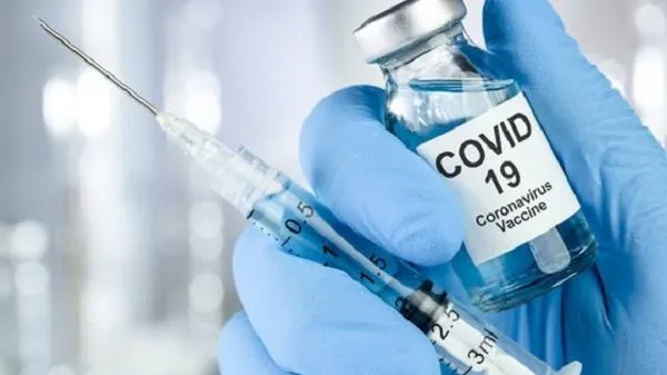 Những ai nên tiêm vắc xin phòng COVID-19 mũi 4?