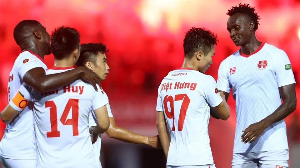 Cup tứ hùng 2022: HAGL thua đậm Hải Phòng, Hà Nội đại thắng Viettel