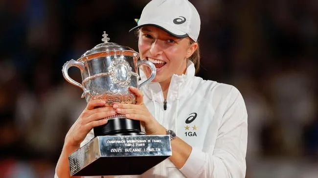 Tin tennis 5/6: Iga Swiatek lần thứ 2 vô địch Roland Garros