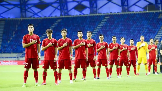 Bóng đá Việt Nam 17/6: ĐT nam và nữ Việt Nam vững ngôi đầu Đông Nam Á