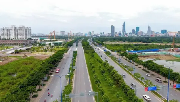 TPHCM: Điều chỉnh giờ cấm dừng xe, đậu xe trên đường Võ Văn Kiệt