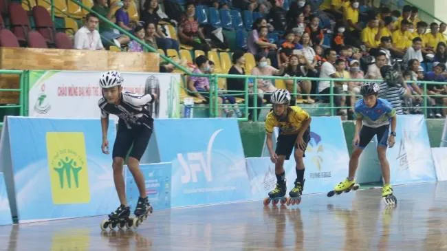 300 VĐV tranh tài ở giải vô địch trẻ Roller Sports toàn quốc năm 2022