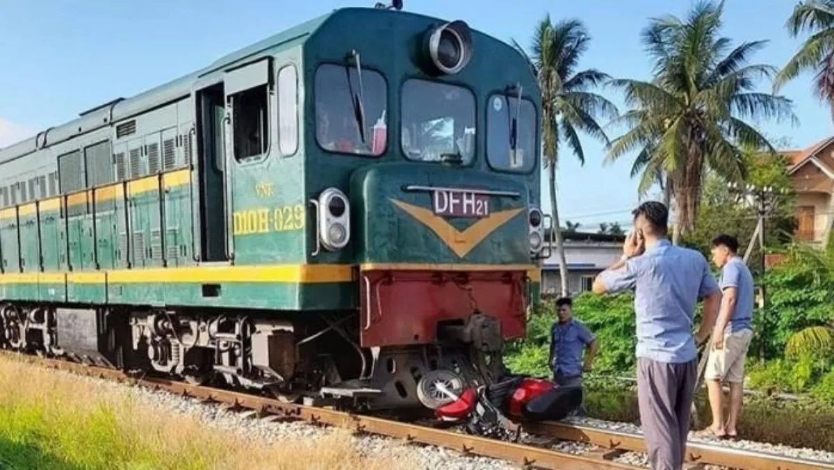 Tin tức tai nạn giao thông hôm nay 27/6: Tai nạn đường sắt, 2 học sinh tử vong