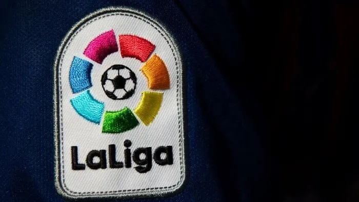 La Liga 1/7: Các CLB xả hàng cầu thủ lớn chưa từng có