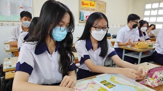 Thi tốt nghiệp THPT 2022 hôm nay 7/7: Sáng Ngữ văn, chiều Toán