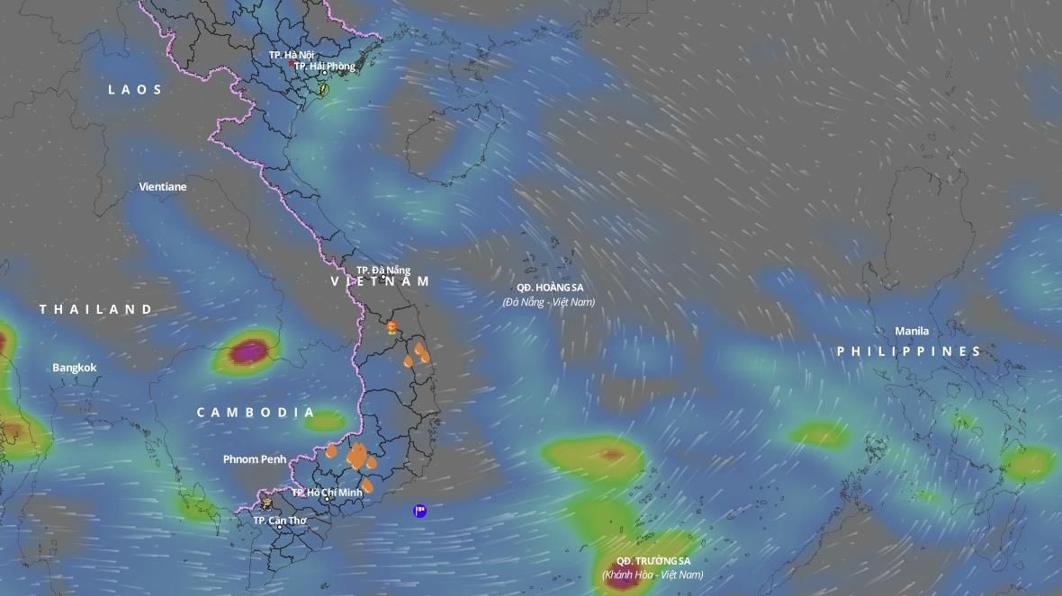 Vùng áp thấp trên Biển Đông có khả năng mạnh thêm