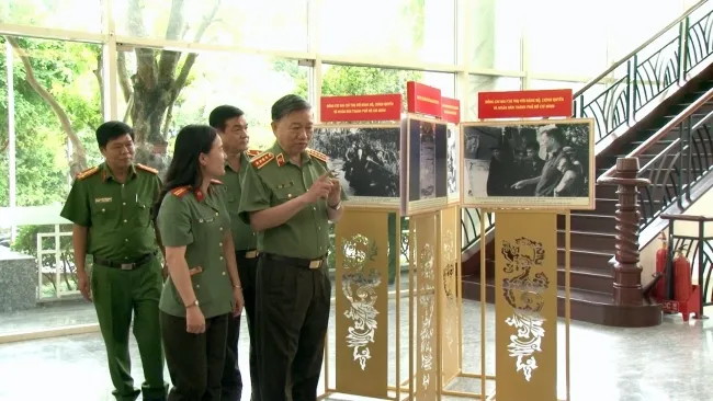 Đại tướng Tô Lâm: “Đại tướng Mai Chí Thọ - Một đời phụng sự Tổ quốc, phục vụ nhân dân”