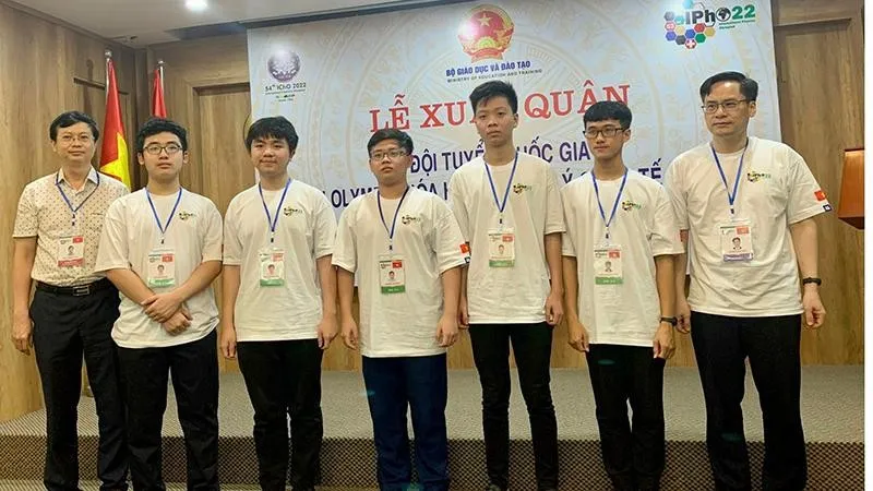 Tin nóng trưa 17/5: Học sinh lớp 10 Việt Nam đạt Huy chương Vàng Olympic Vật lý quốc tế